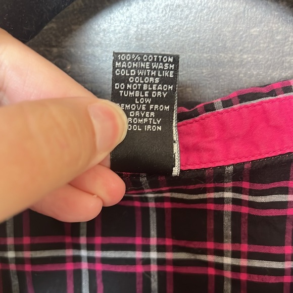 Fun Pink and Black Plaid Empire Button Down Short Sleeve Shirt - Picture 7 of 7